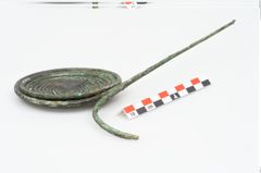 Foto von Bronzedoppelspiralnadel (NHMW-PRAE-035769)